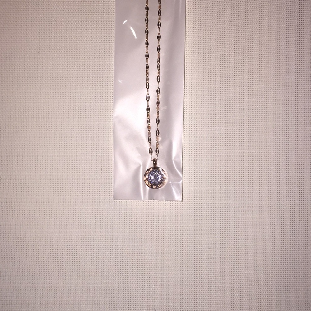 unique dainty necklace